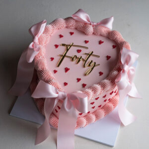 pink 40th heart shaped birthday cake Perth