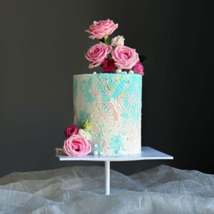 turquoise birthday cake with roses perthshire